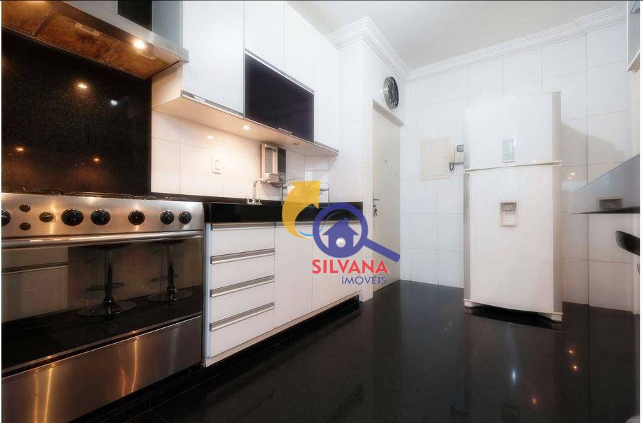 Apartamento à venda com 3 quartos, 170m² - Foto 15