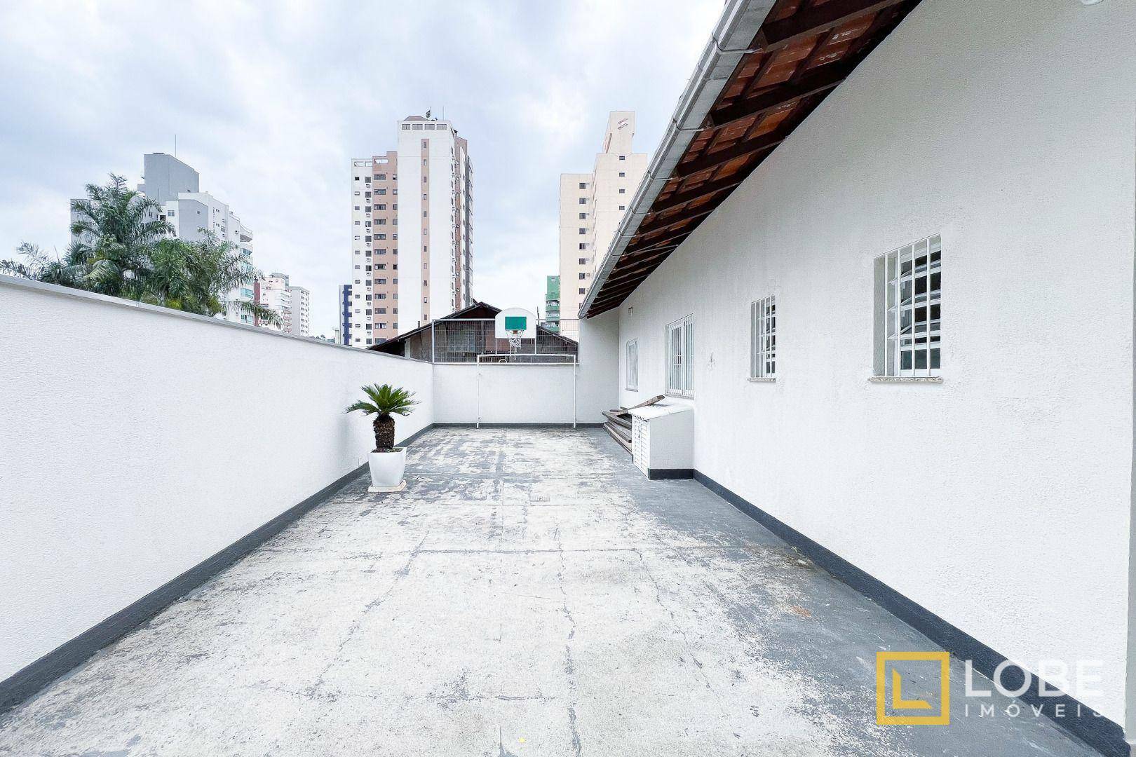 Apartamento à venda com 3 quartos, 120m² - Foto 16