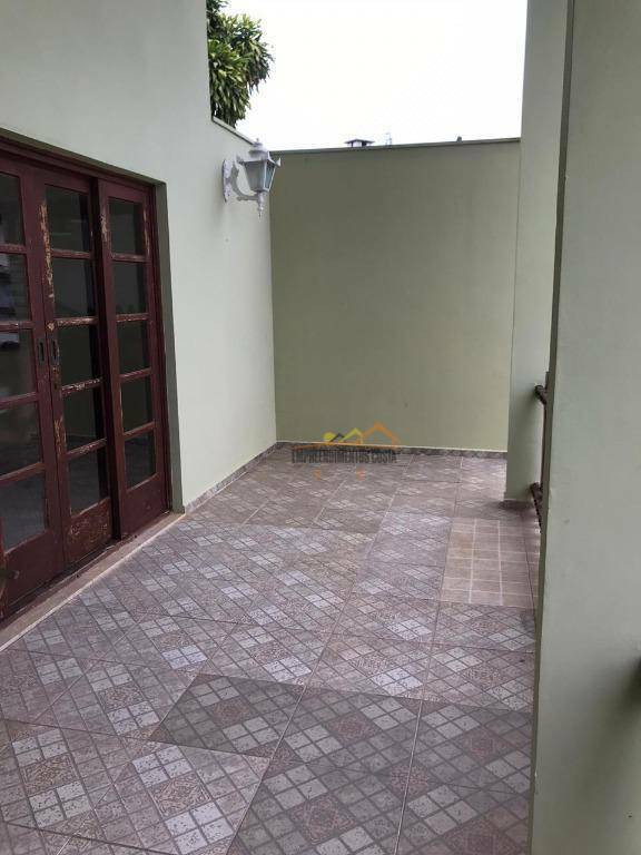 Casa de Condomínio à venda com 4 quartos, 247m² - Foto 21