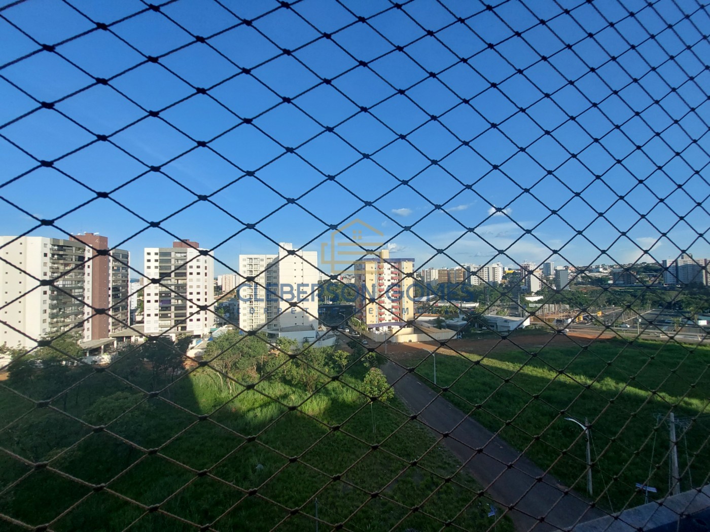 Apartamento à venda com 2 quartos, 70m² - Foto 6