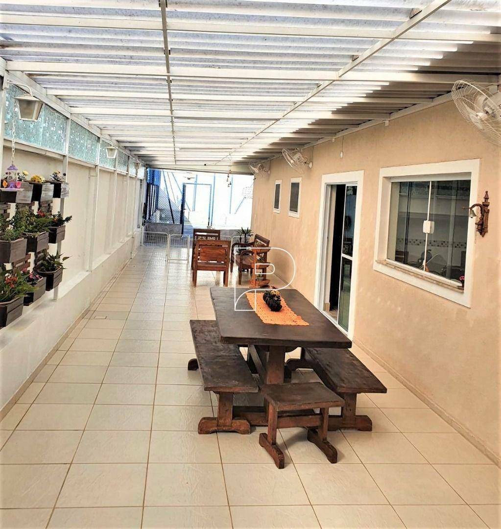 Casa de Condomínio para alugar com 3 quartos, 280m² - Foto 18