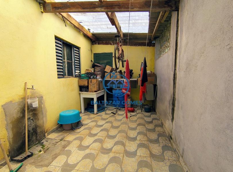 Casa à venda com 2 quartos, 500m² - Foto 6