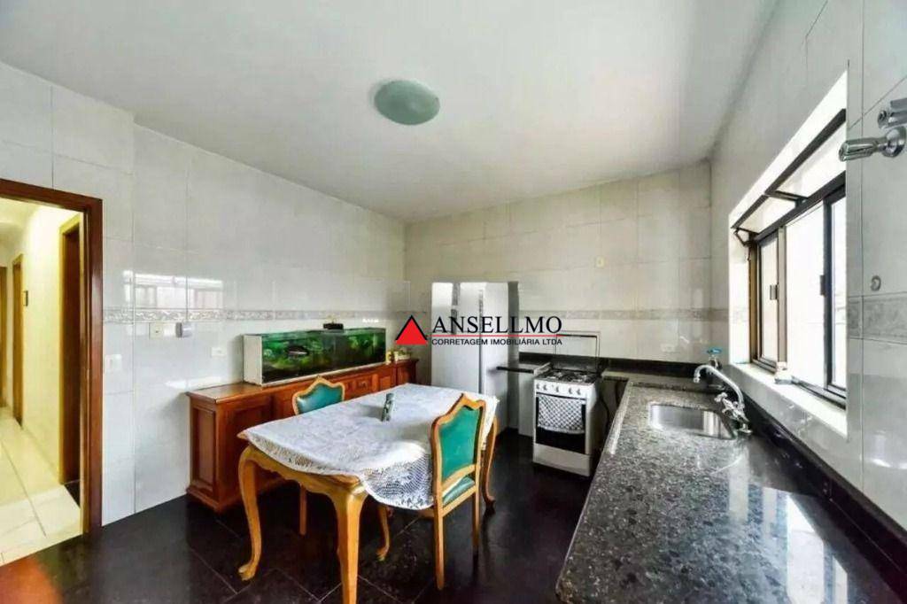 Casa à venda e aluguel com 5 quartos, 360m² - Foto 7