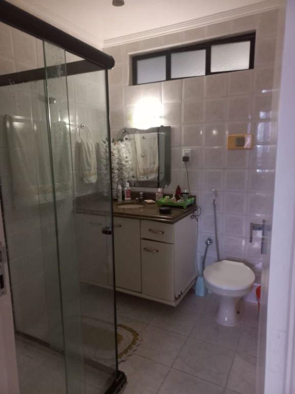 Apartamento à venda com 3 quartos, 122m² - Foto 11