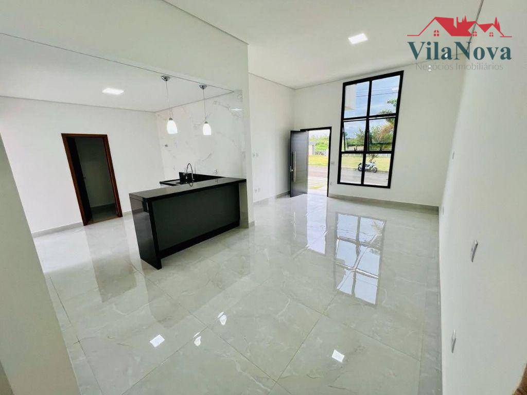 Casa de Condomínio à venda com 3 quartos, 200m² - Foto 2