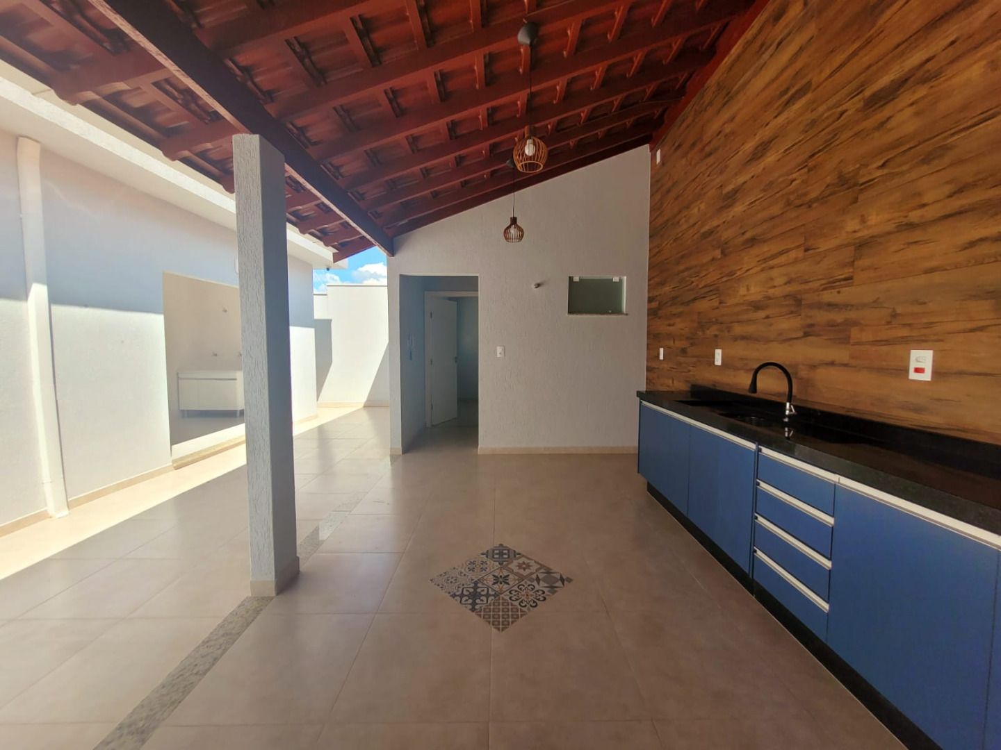 Casa à venda com 3 quartos, 226m² - Foto 16