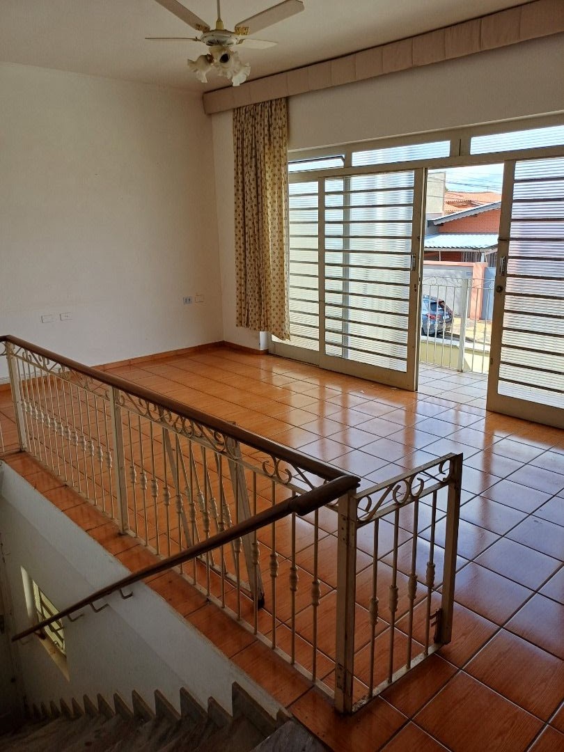 Casa, 5 quartos, 220 m² - Foto 3