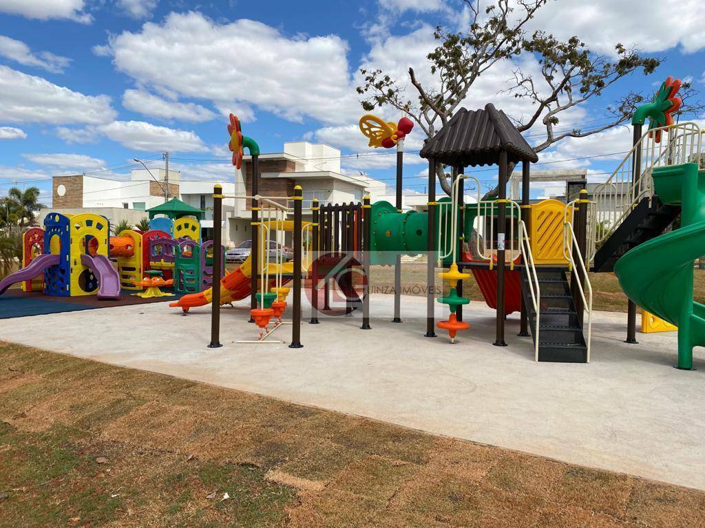 Casa de Condomínio à venda com 3 quartos, 201m² - Foto 18