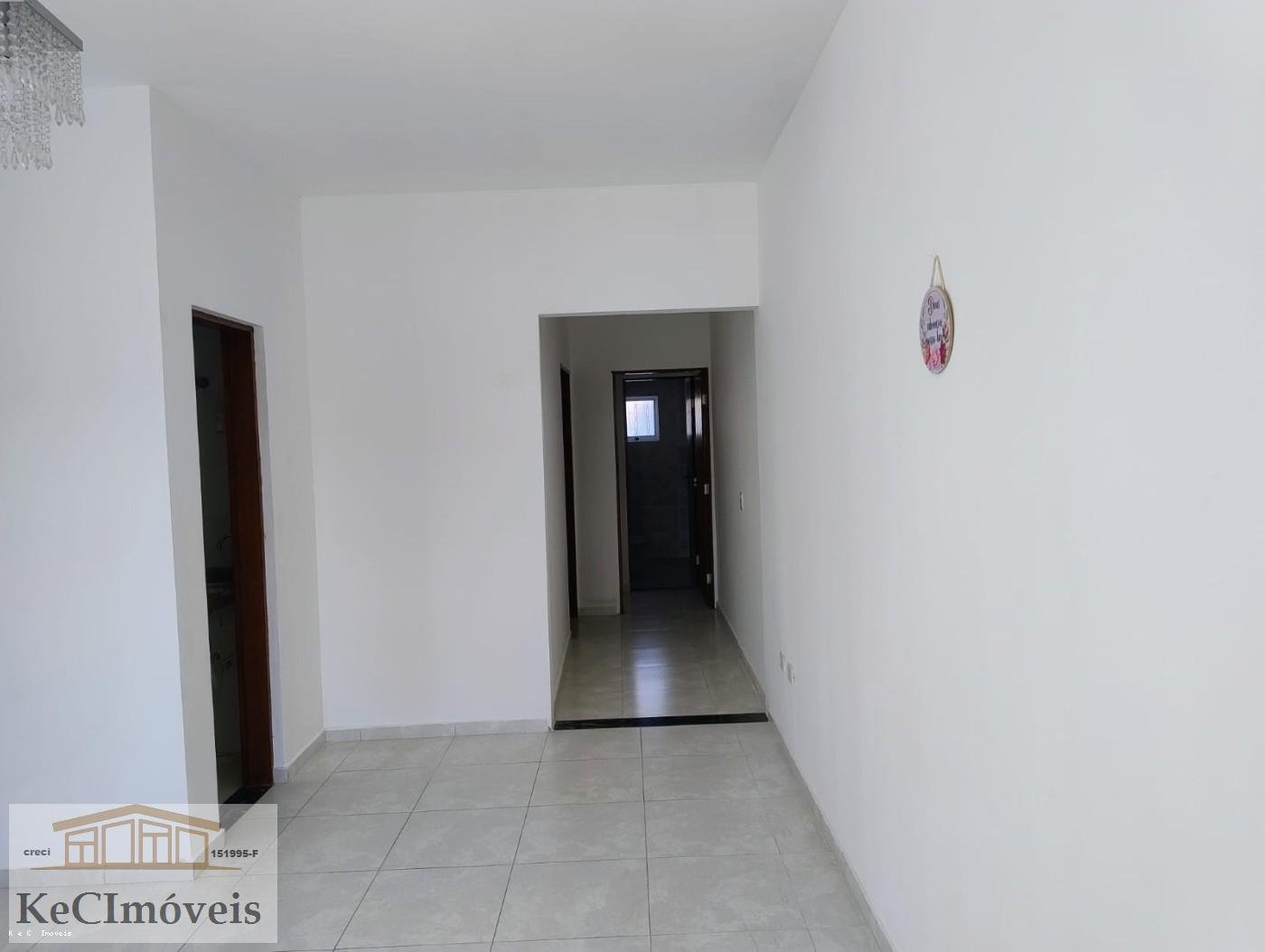 Casa à venda com 2 quartos, 67m² - Foto 4