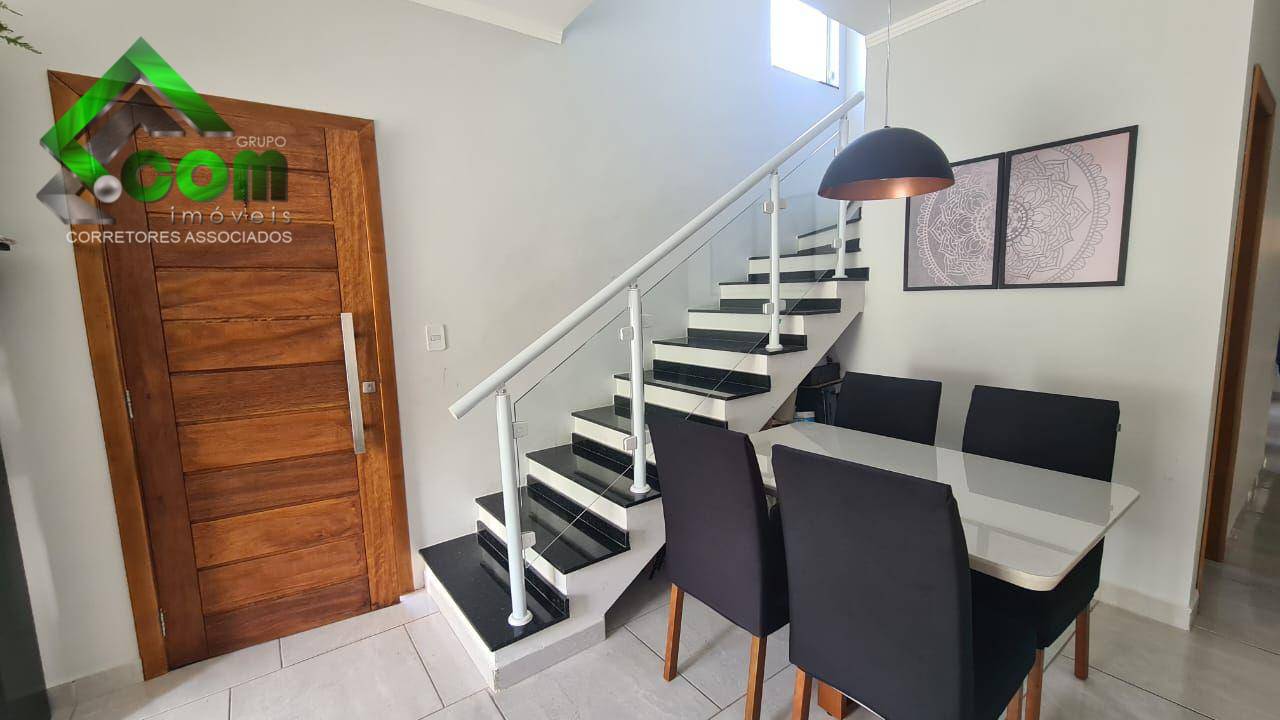 Casa à venda com 3 quartos, 117m² - Foto 3