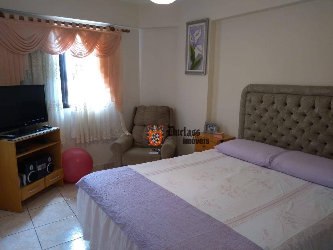 Apartamento à venda com 3 quartos, 140m² - Foto 15