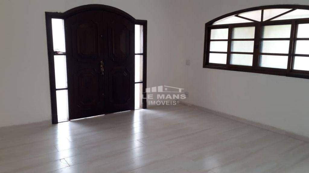 Casa à venda com 6 quartos, 347m² - Foto 5