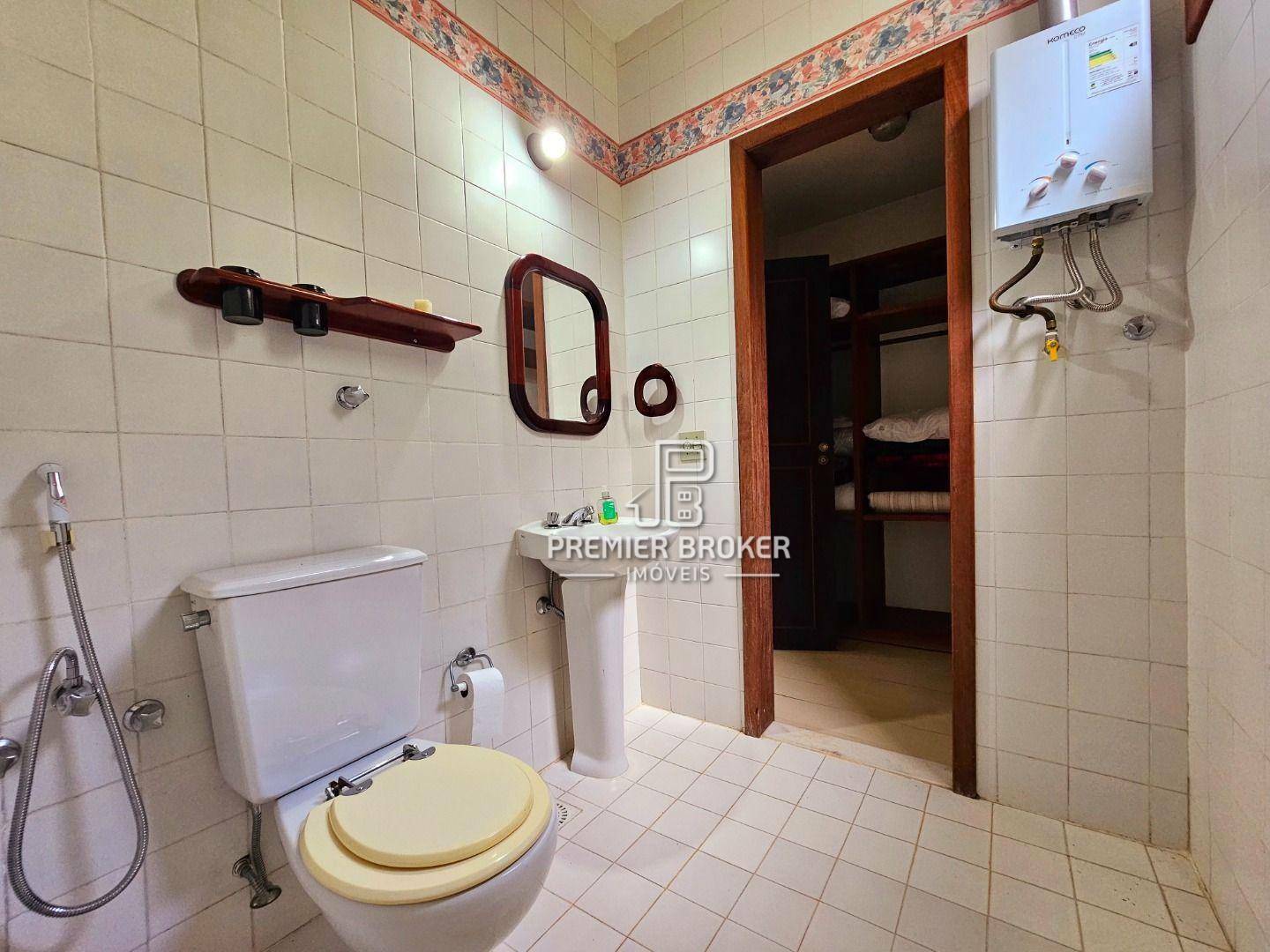 Casa de Condomínio à venda com 6 quartos, 298m² - Foto 26