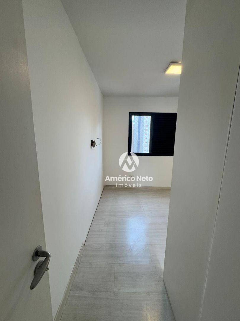 Apartamento para alugar com 2 quartos, 63m² - Foto 13