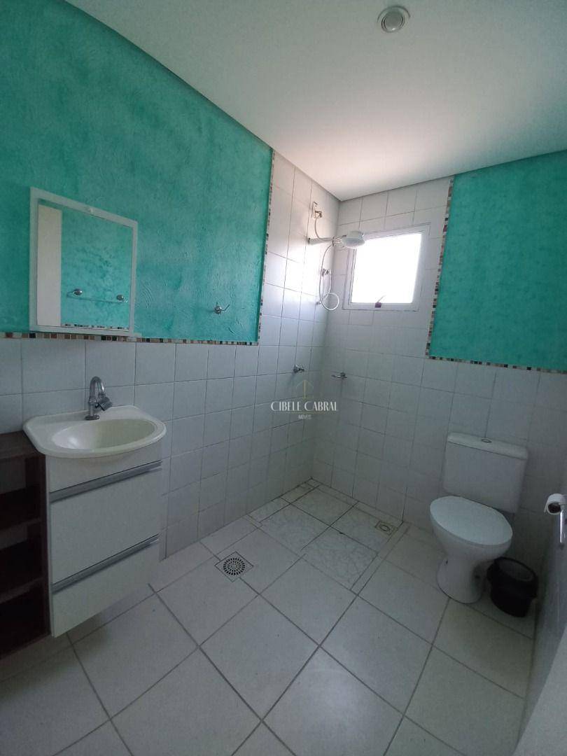 Apartamento para alugar com 2 quartos, 65m² - Foto 13