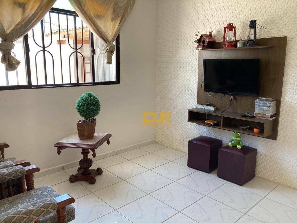 Casa à venda com 3 quartos, 69m² - Foto 9