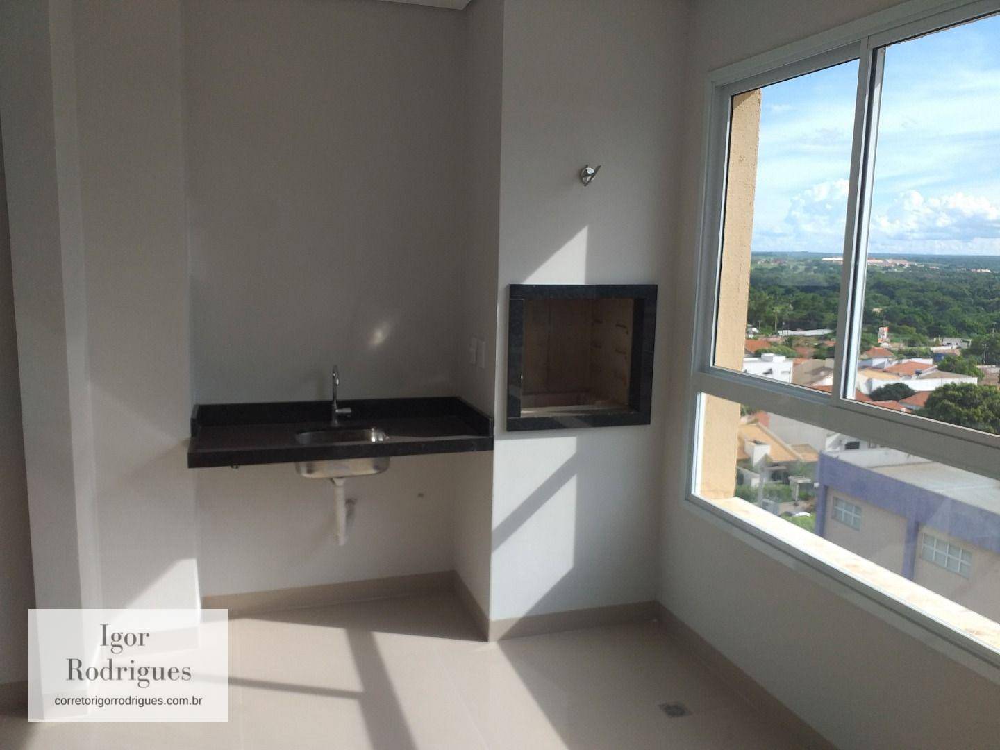 Apartamento à venda com 3 quartos, 137m² - Foto 4