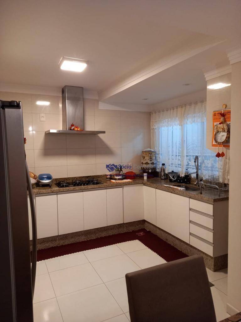 Sobrado à venda com 3 quartos, 120m² - Foto 5