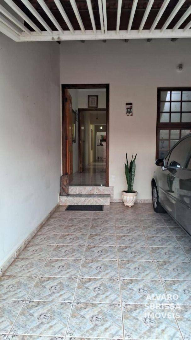 Casa à venda com 2 quartos, 110m² - Foto 17