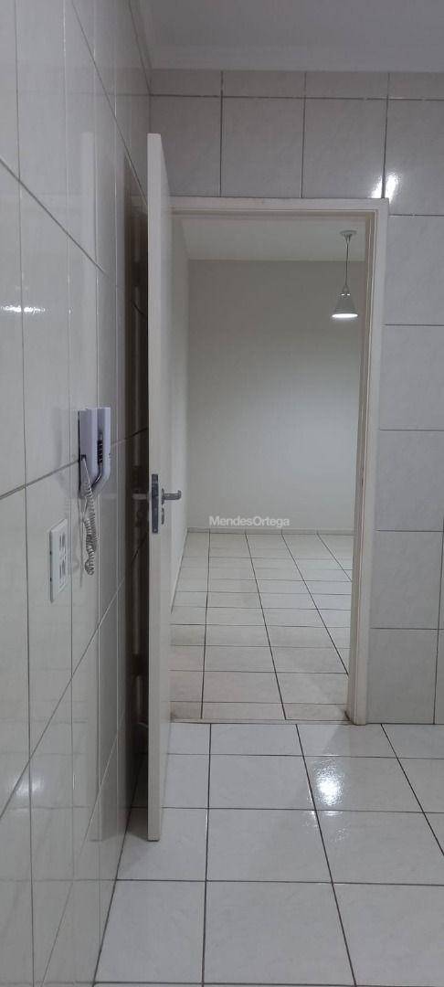 Apartamento para alugar com 2 quartos, 58m² - Foto 9