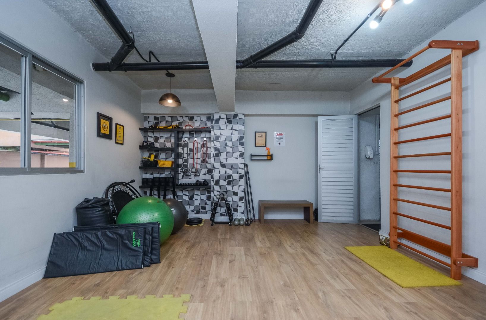 Apartamento para alugar com 2 quartos, 75m² - Foto 52