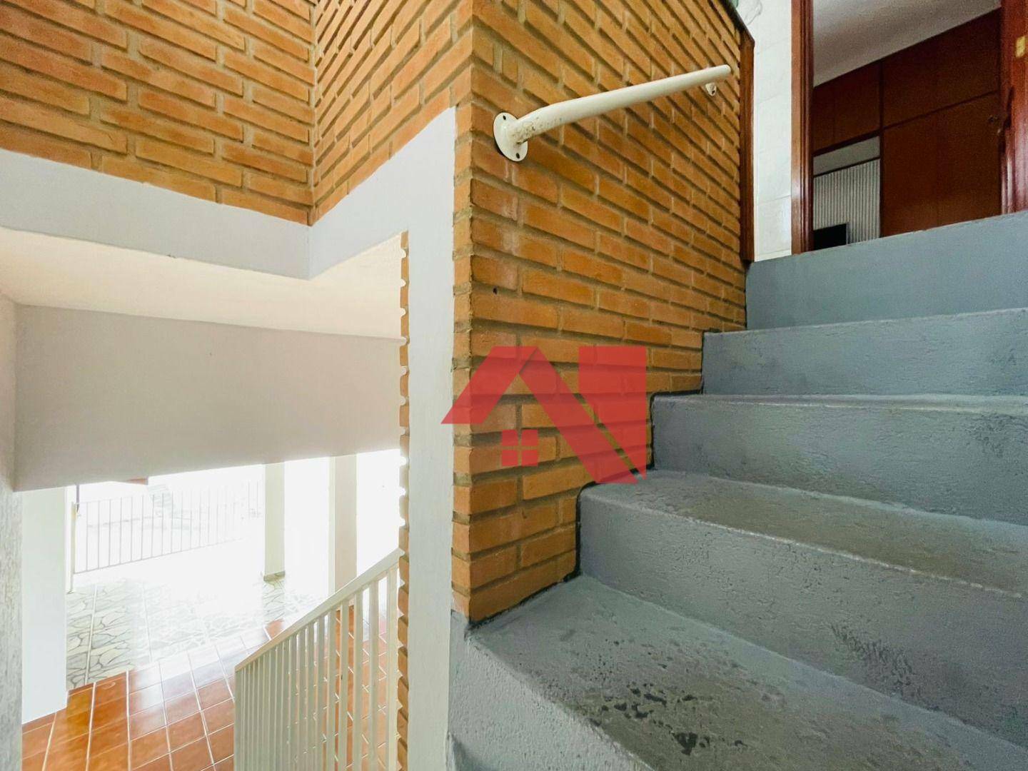 Casa à venda com 4 quartos, 280m² - Foto 20