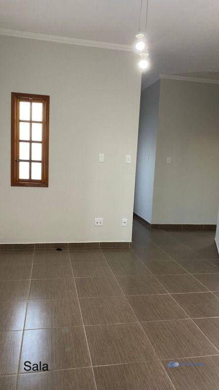 Casa à venda com 3 quartos, 134m² - Foto 14