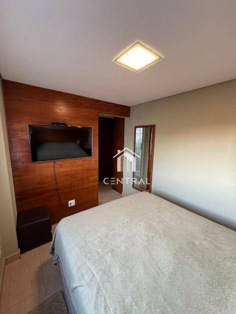 Apartamento à venda com 3 quartos, 95m² - Foto 13