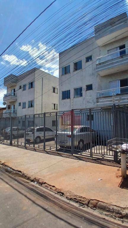 Apartamento à venda com 2 quartos, 58m² - Foto 3