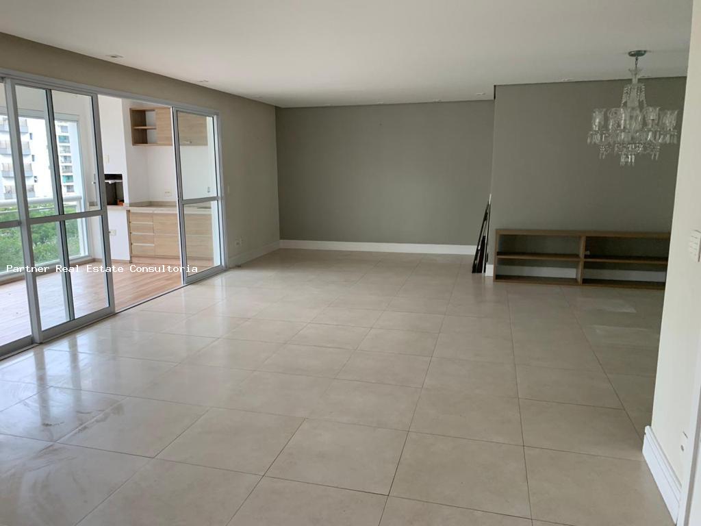 Apartamento à venda com 3 quartos, 173m² - Foto 1