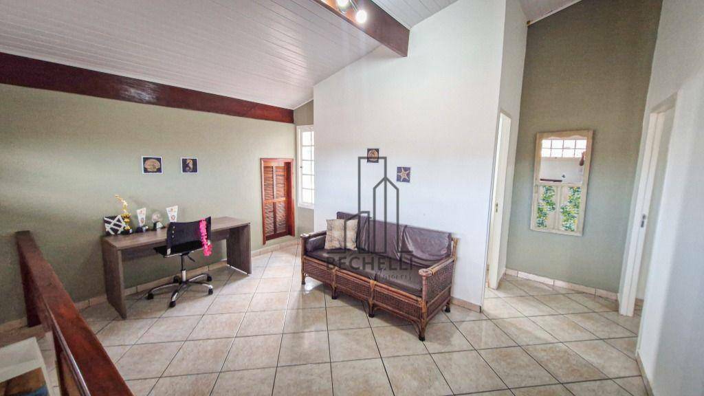 Casa para alugar com 4 quartos, 226m² - Foto 7
