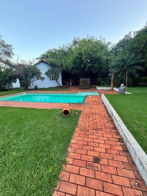 Chácara à venda com 3 quartos, 200m² - Foto 13