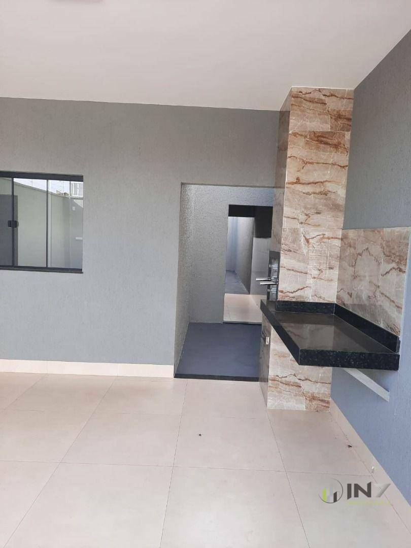 Casa à venda com 2 quartos, 103m² - Foto 3