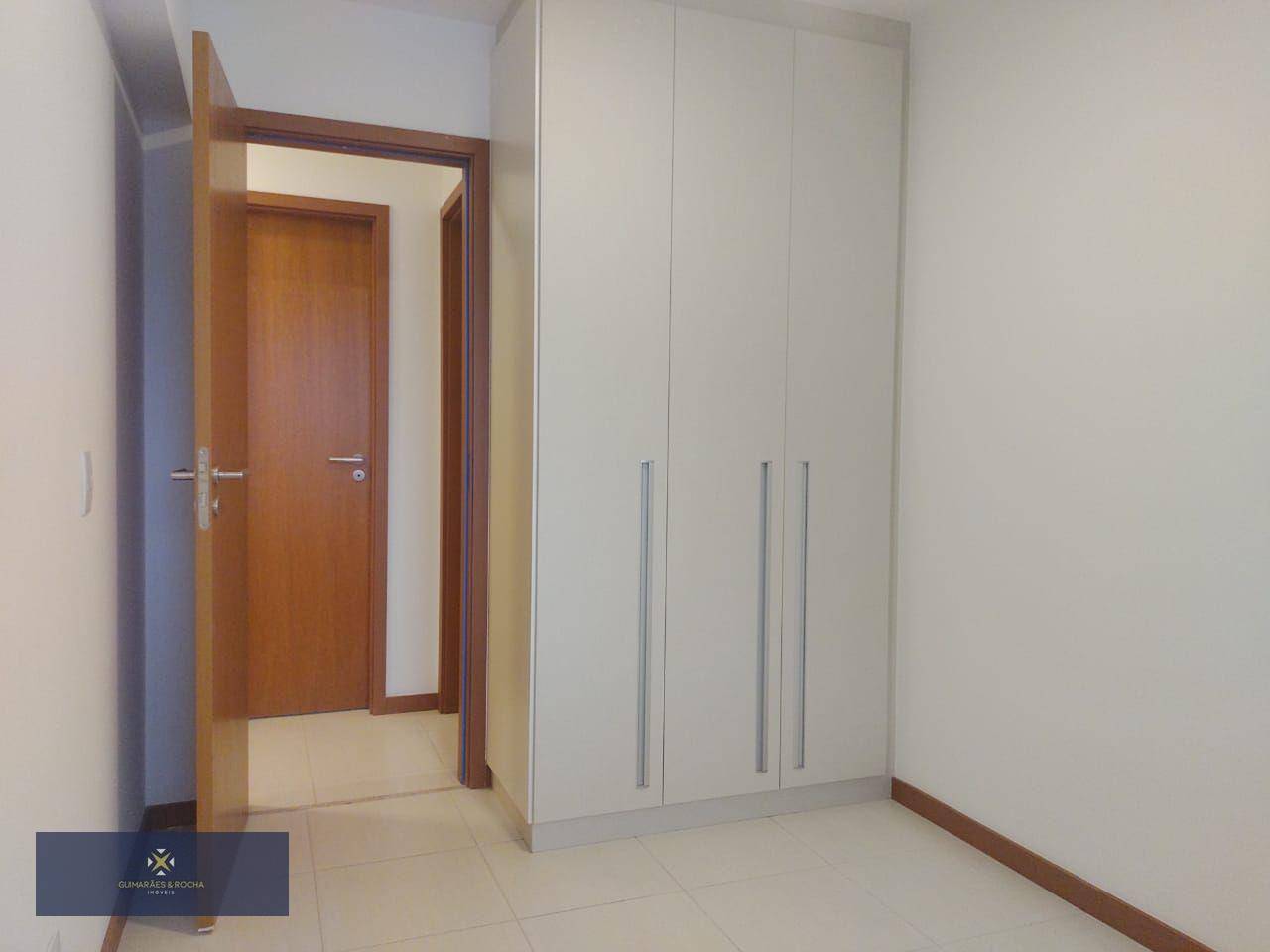 Apartamento à venda com 3 quartos, 87m² - Foto 3