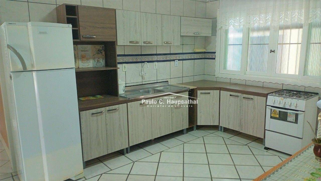 Casa à venda com 4 quartos, 180m² - Foto 3