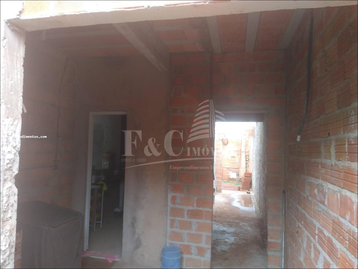 Casa à venda com 3 quartos, 250m² - Foto 14