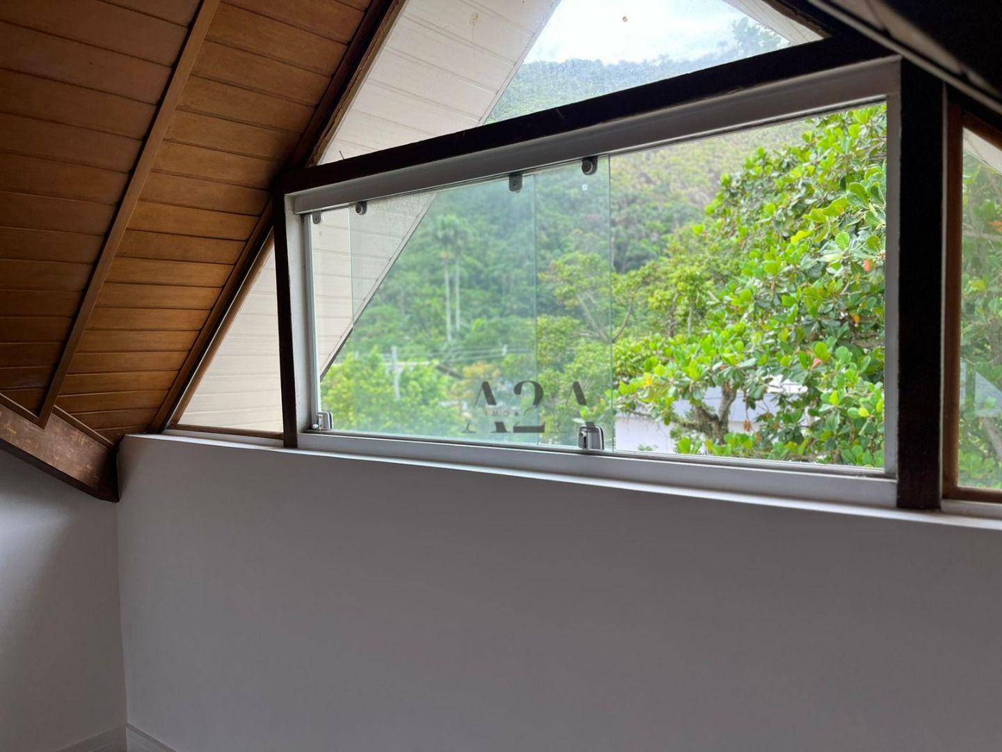Casa à venda com 4 quartos, 357m² - Foto 53
