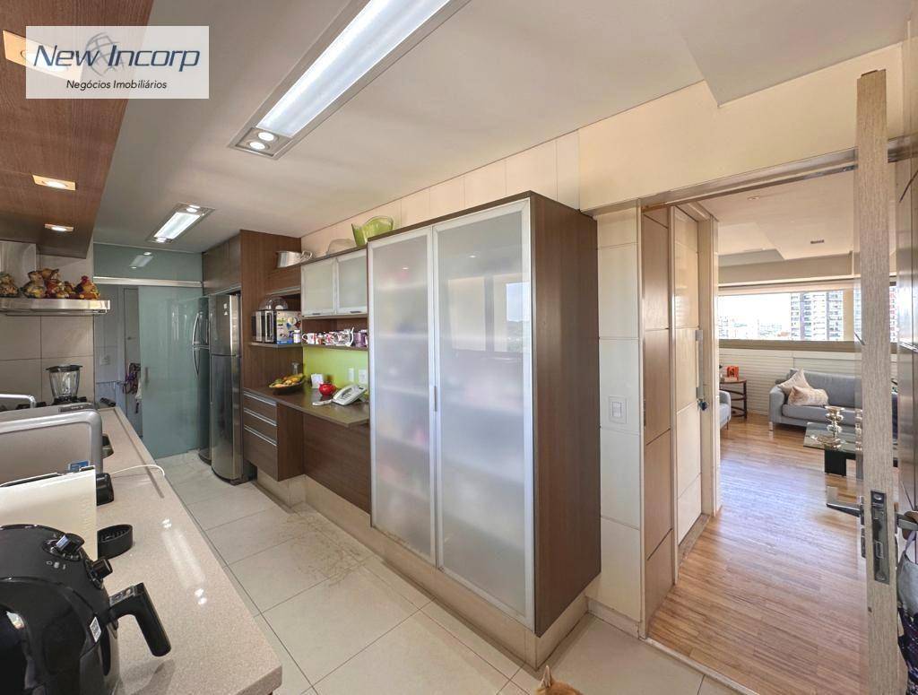 Cobertura à venda com 3 quartos, 240m² - Foto 32