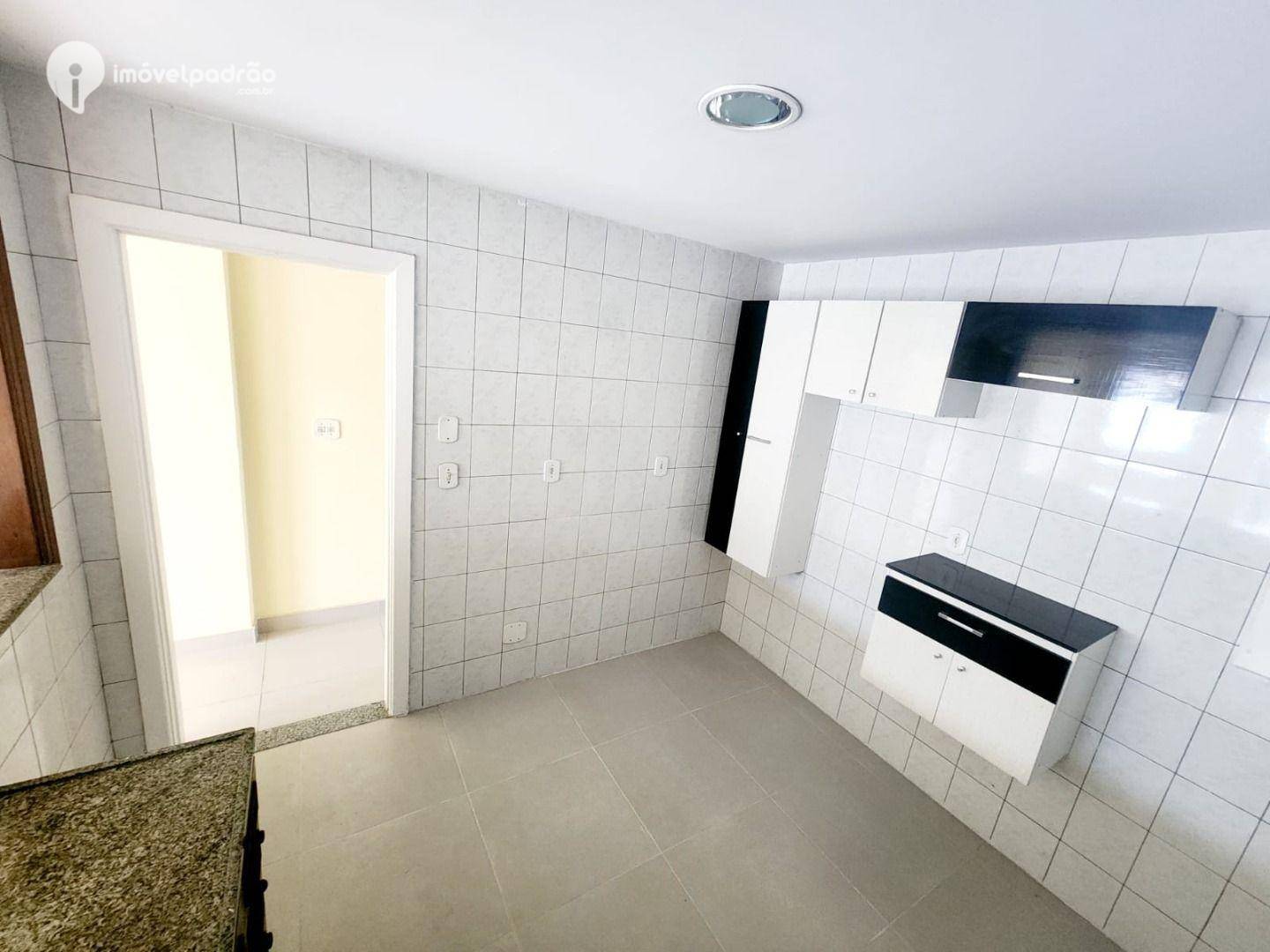 Apartamento à venda com 2 quartos, 90m² - Foto 4