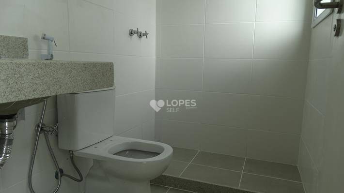 Apartamento à venda com 4 quartos, 192m² - Foto 14