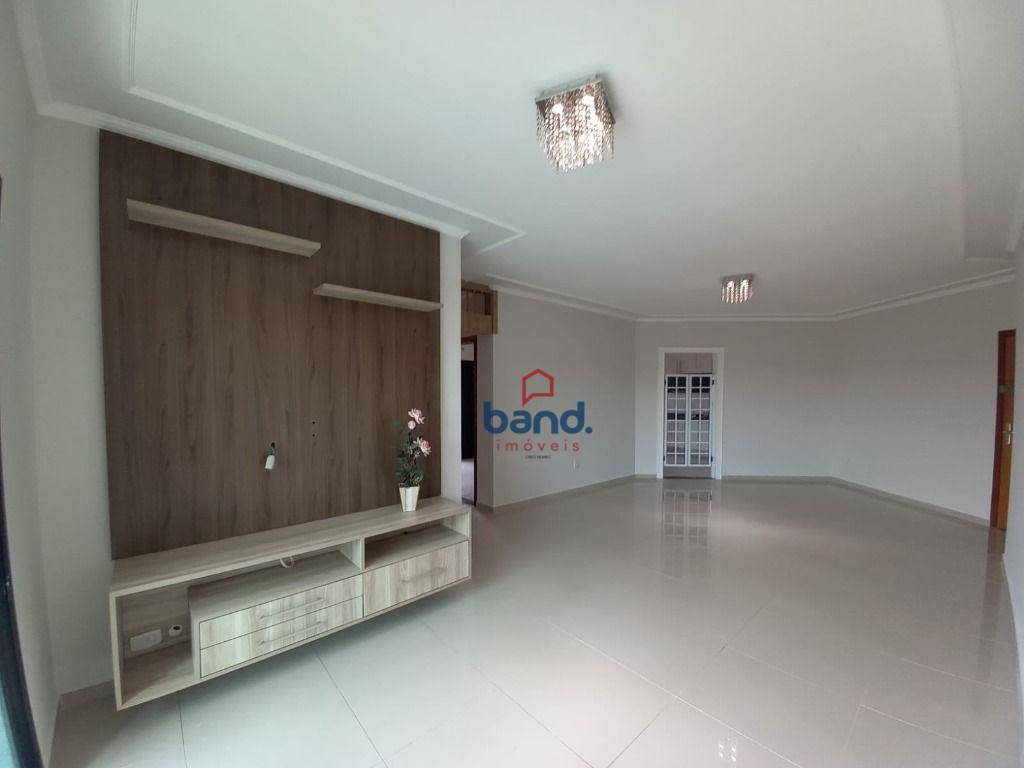 Apartamento à venda com 3 quartos, 95m² - Foto 2