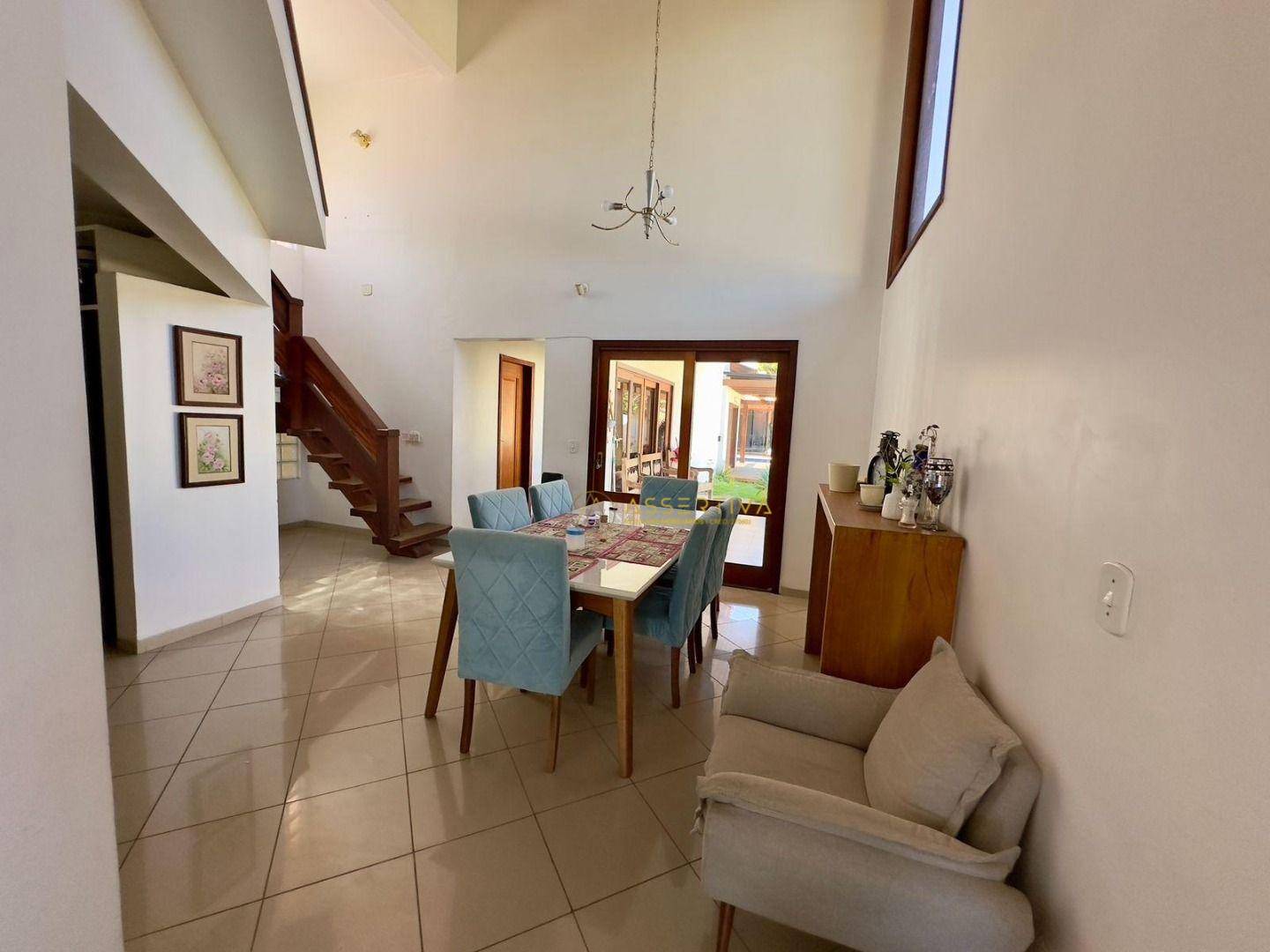 Casa, 3 quartos, 240 m² - Foto 4