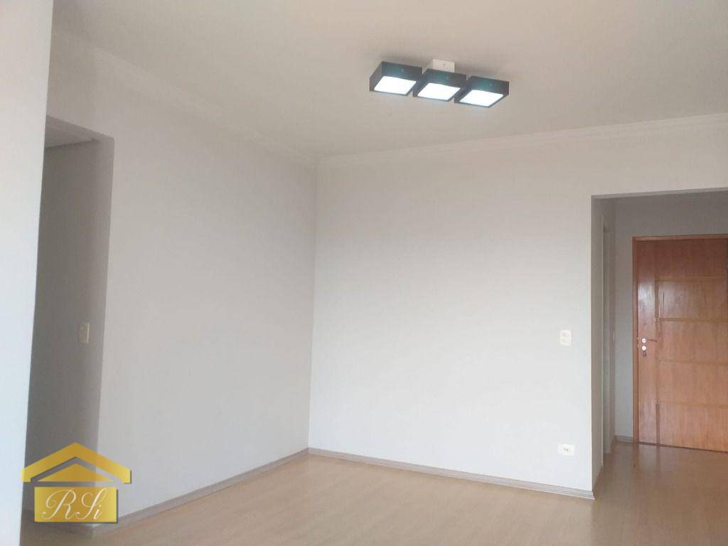 Apartamento para alugar com 3 quartos, 69m² - Foto 3