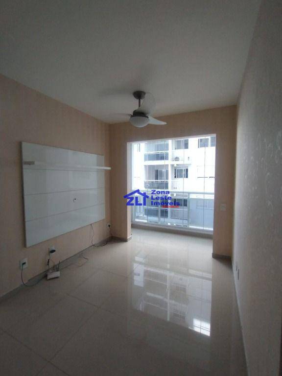 Apartamento à venda com 2 quartos, 62m² - Foto 11