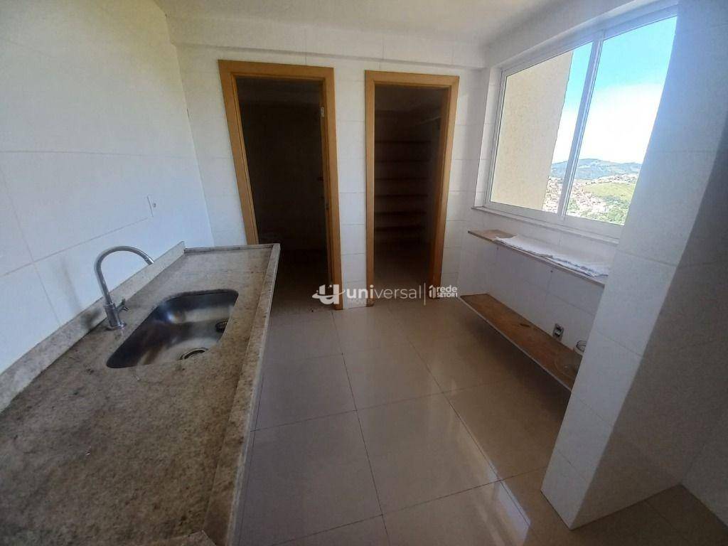 Cobertura à venda com 4 quartos, 300m² - Foto 32