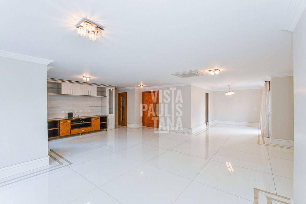 Apartamento à venda com 3 quartos, 214m² - Foto 1