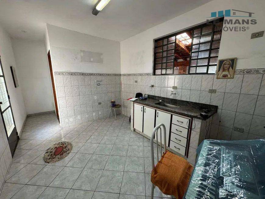 Casa à venda com 5 quartos, 238m² - Foto 9