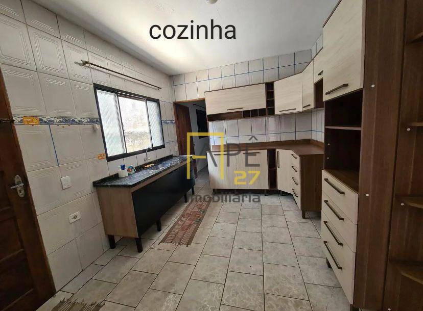 Casa para alugar com 2 quartos, 150m² - Foto 4