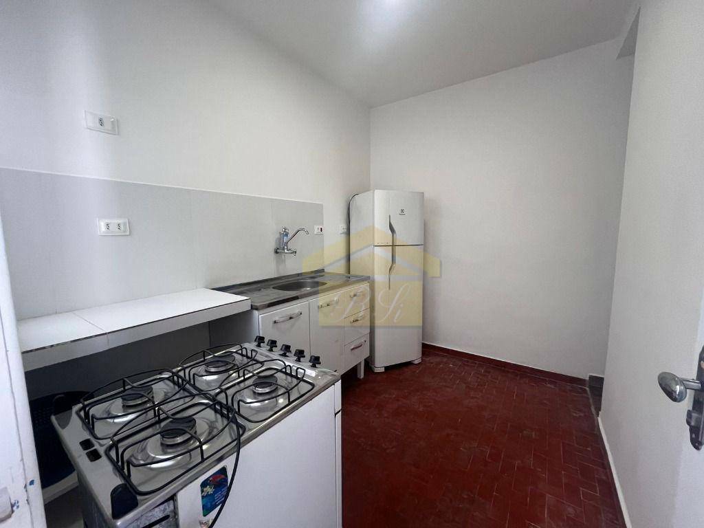 Casa para alugar com 1 quarto, 40m² - Foto 5