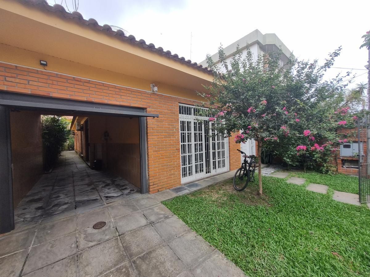 Casa à venda com 3 quartos, 255m² - Foto 2